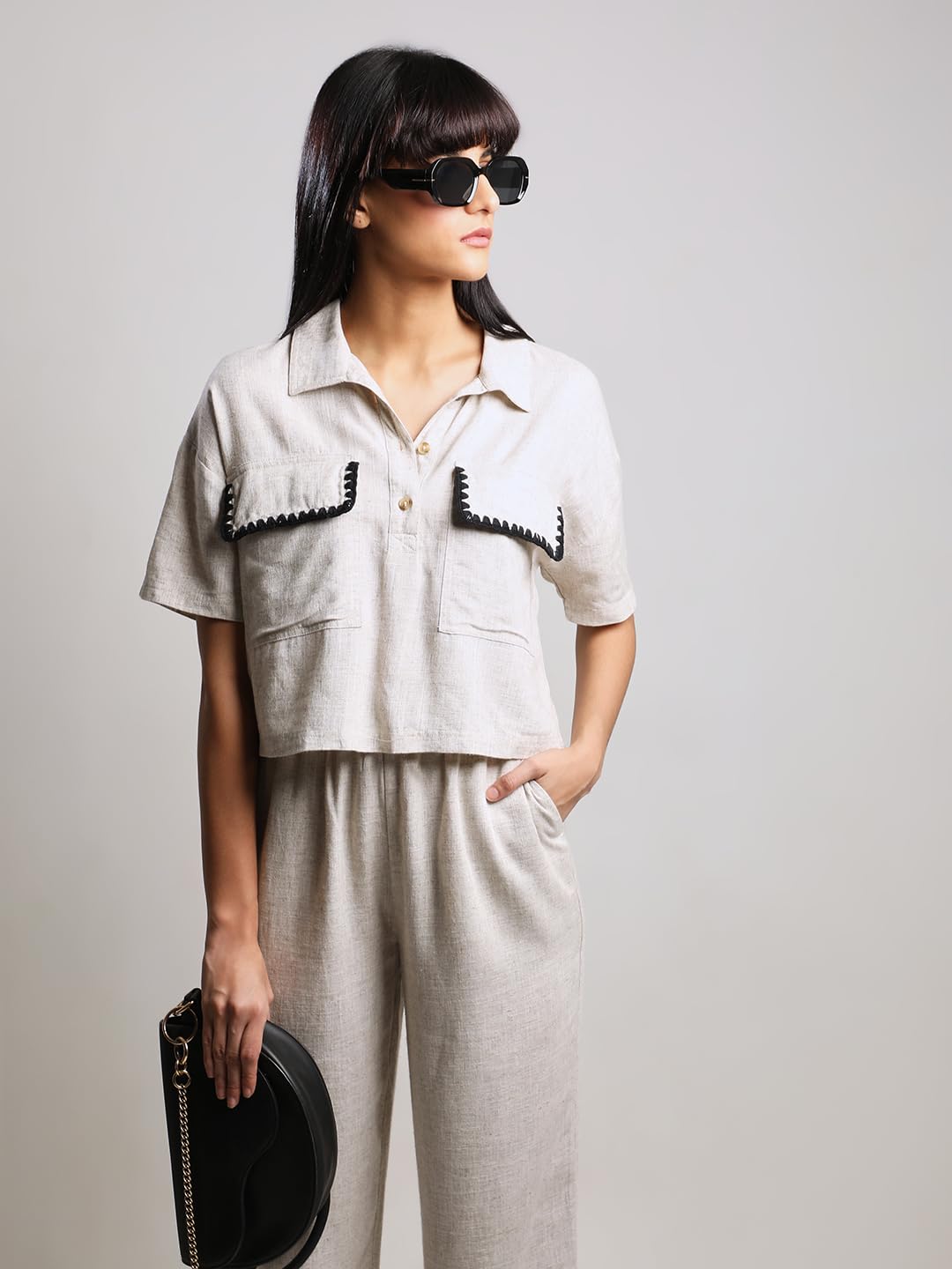 Women's Solid Regular Fit Shirt - Image 2